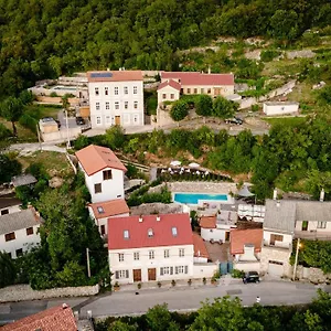 Boutique Mali Pariz Bed & Breakfast Grizane-Belgrad