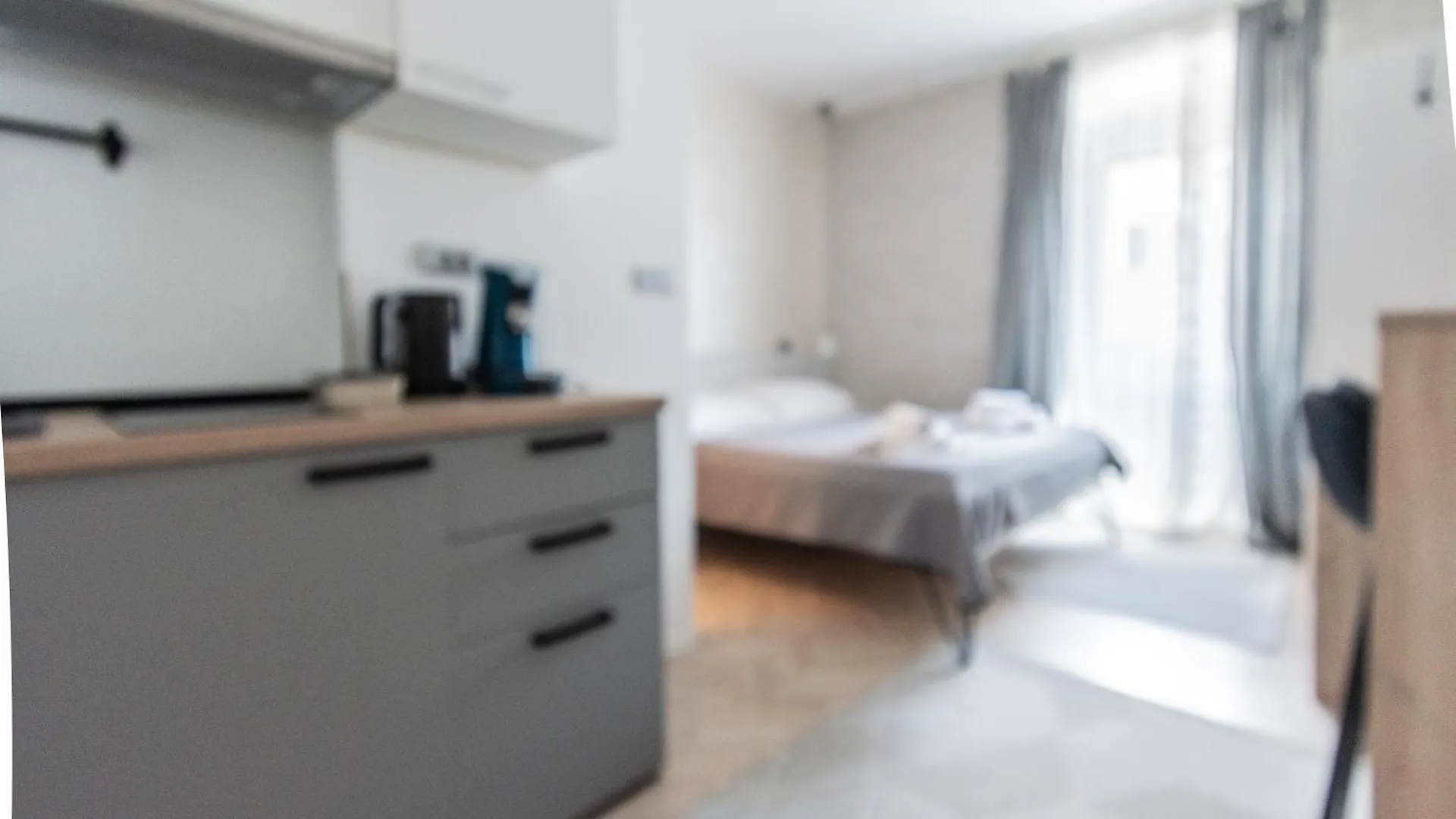 L&B Old Town Studio Apartments Pula 3*,  Croatia